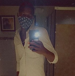 Meet your Posher, Devonte